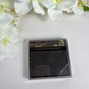 Vintage Amity Royal crest mens Wallet Split cow hide Tri Fold